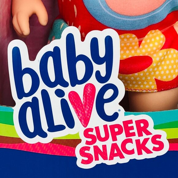 New in Box Baby Alive Snackin Treats Baby Doll With Curly Blonde Hair For Age 3+ - Picture 4 of 16